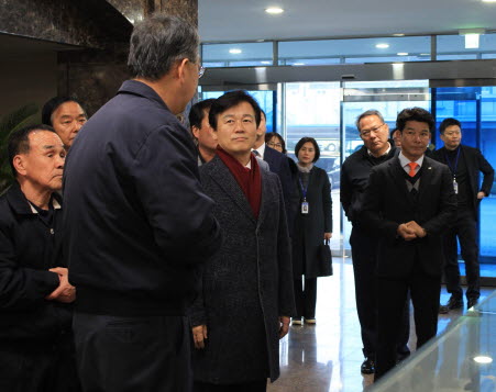 조규일 진주시장 정촌일반산업단지 방문.(사진=진주시)